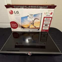 LG 32” Full HD LED TV – Great Condition! 