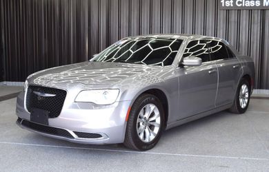 2018 Chrysler 300