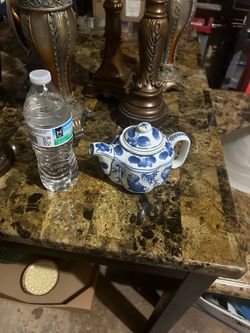 tea pot vintage piece