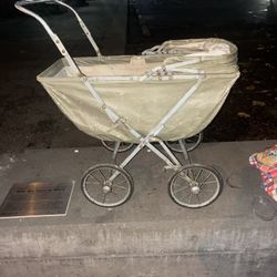 1940s Antique Doll Buggy