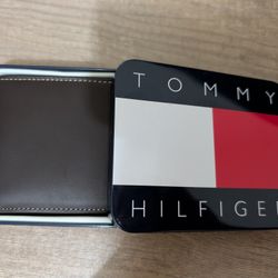 Tommy Hilfiger Men's Wallet 