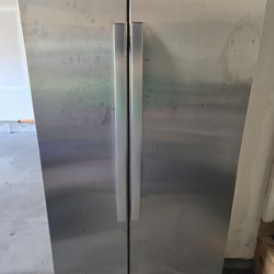 Whirlpool Refrigerator 