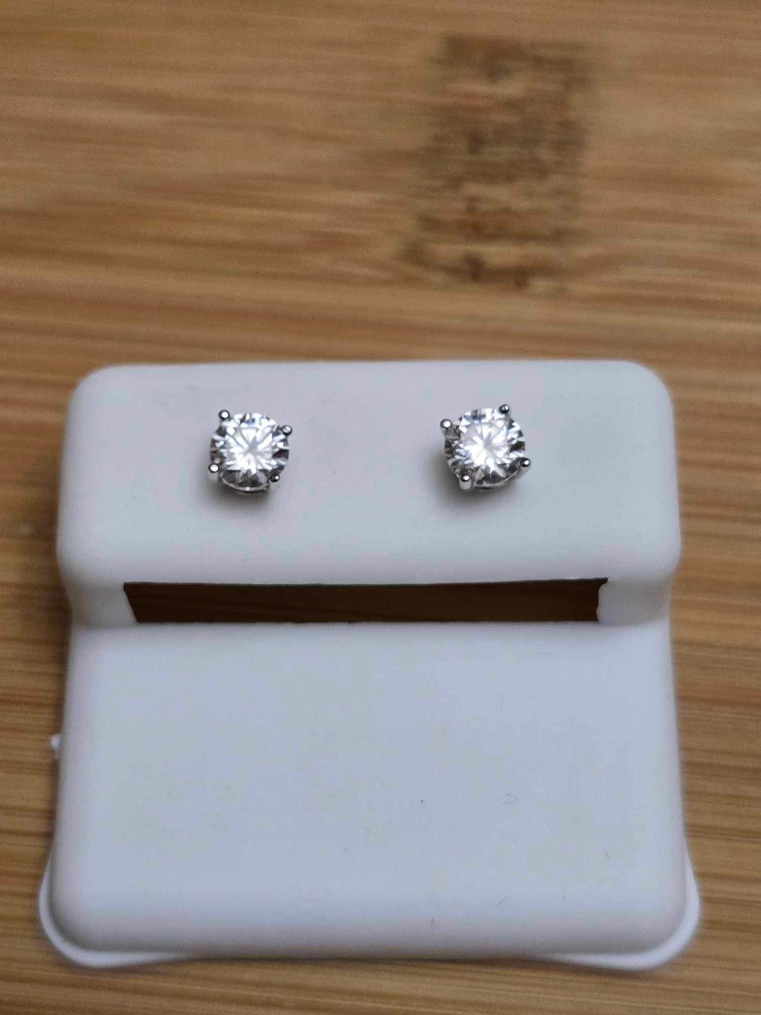 Moissanite earrings 0.5 Ct/ 1.0 Cttw