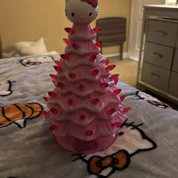 Hello Kitty Christmas Tree