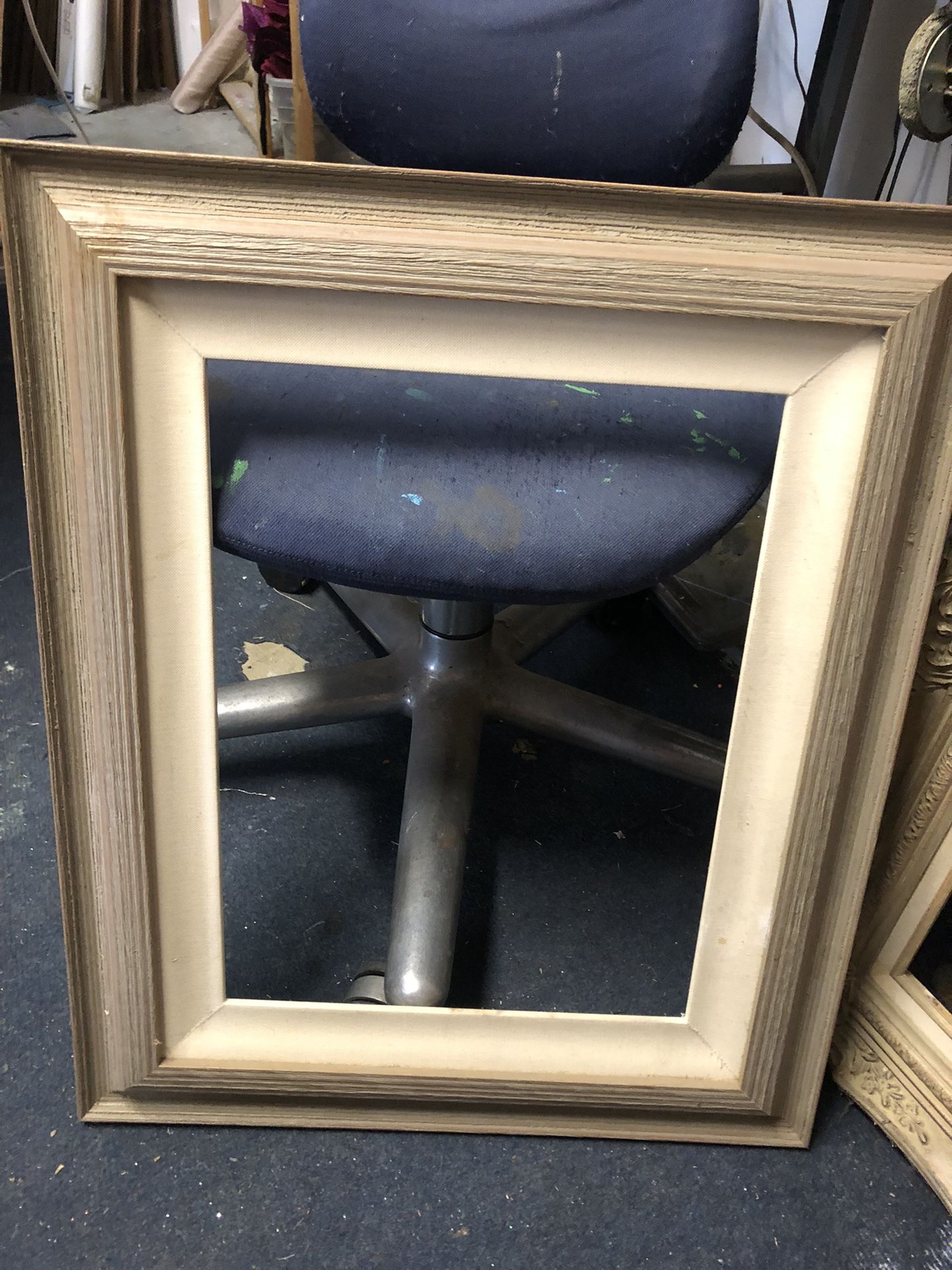 Contemporary Wood Frame W Linen Mat