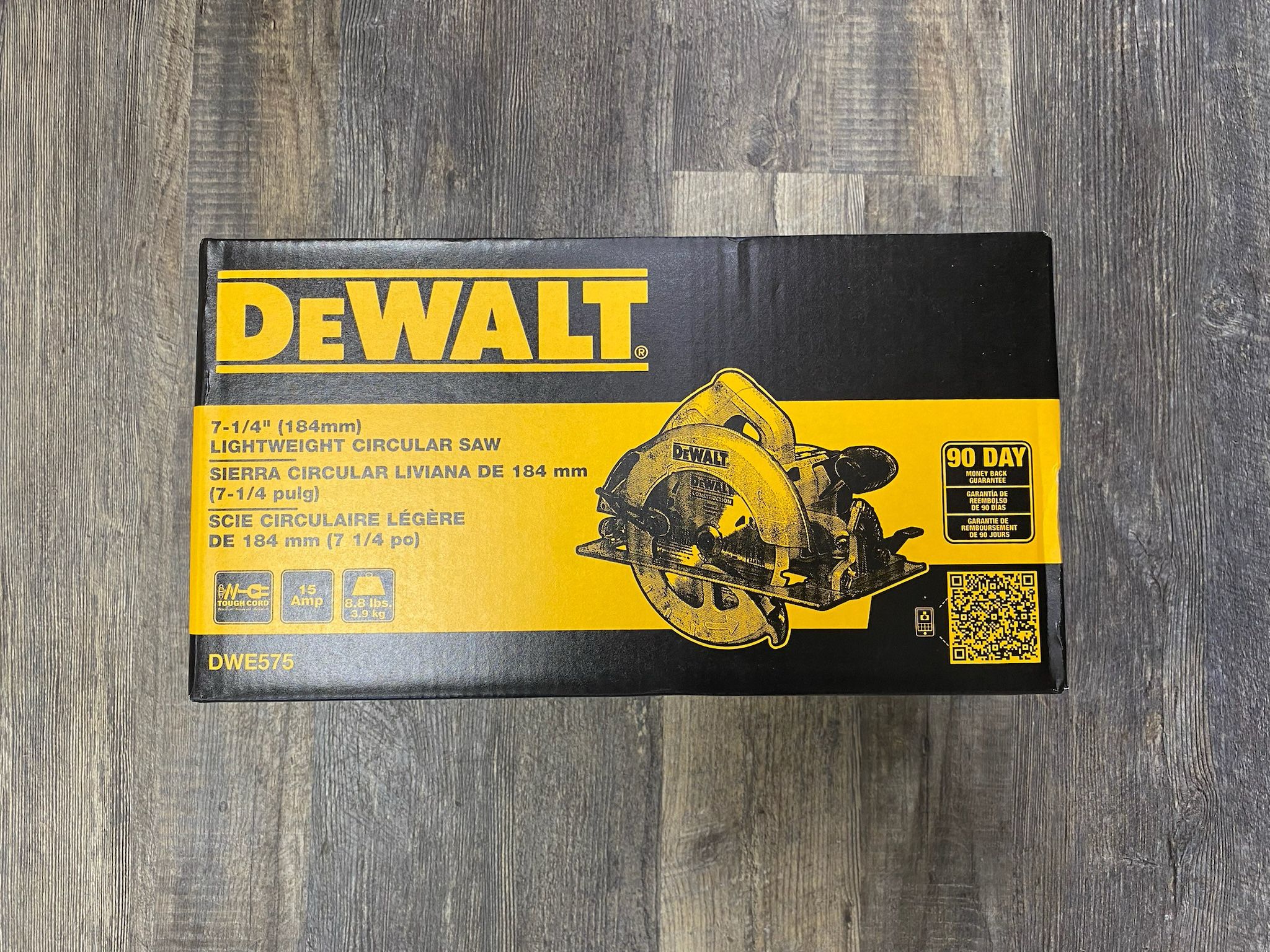DEWALT DWE575 15 Amp Corded 7-1/4" Lightweight Circular Saw