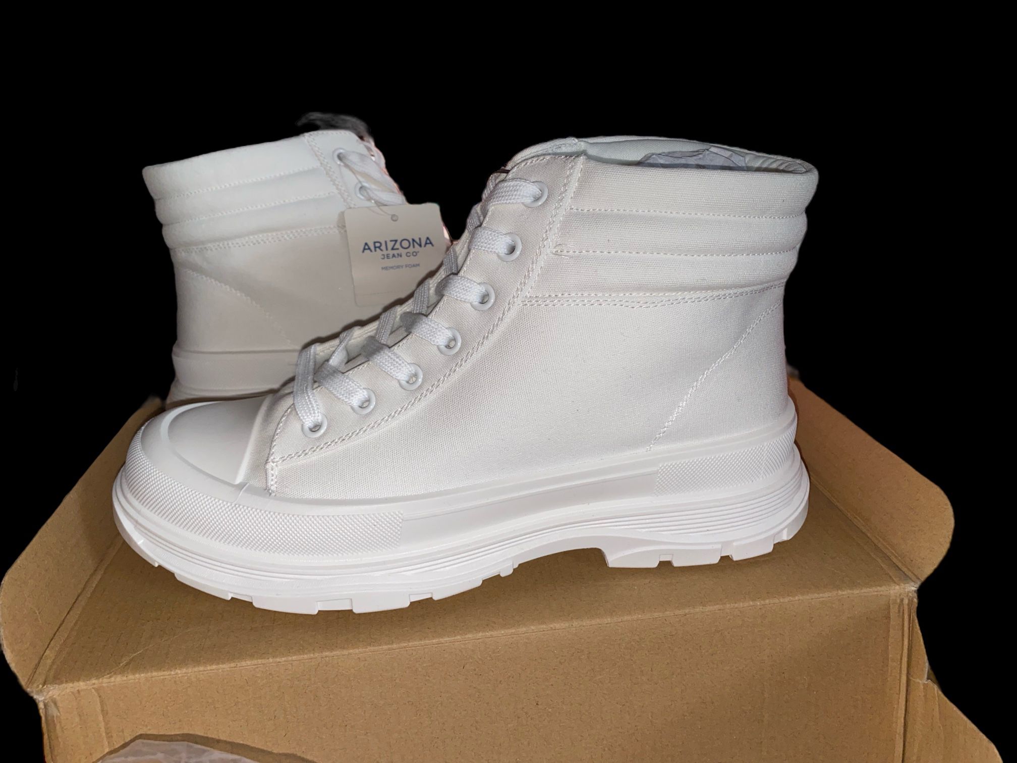 White Lug Sole Canvas Boots Size 9.5/10 