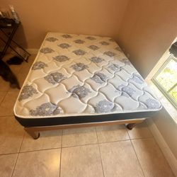 Full Mattress / Bed Frame Together Or Separate 