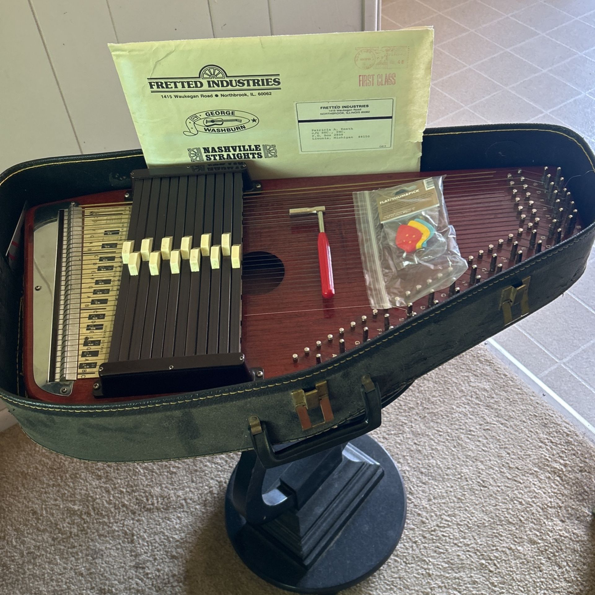 Vintage Auto Harp (1976)