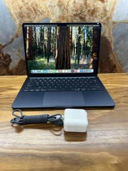 Apple MacBook Air Laptop 13" M4 chip 16GB RAM 256GB SSD Midnight MW123LL/A 2025 Model Like NEW!! Only 14 Cycles ,Apple,MacBook Air,2025 MacBook Air,