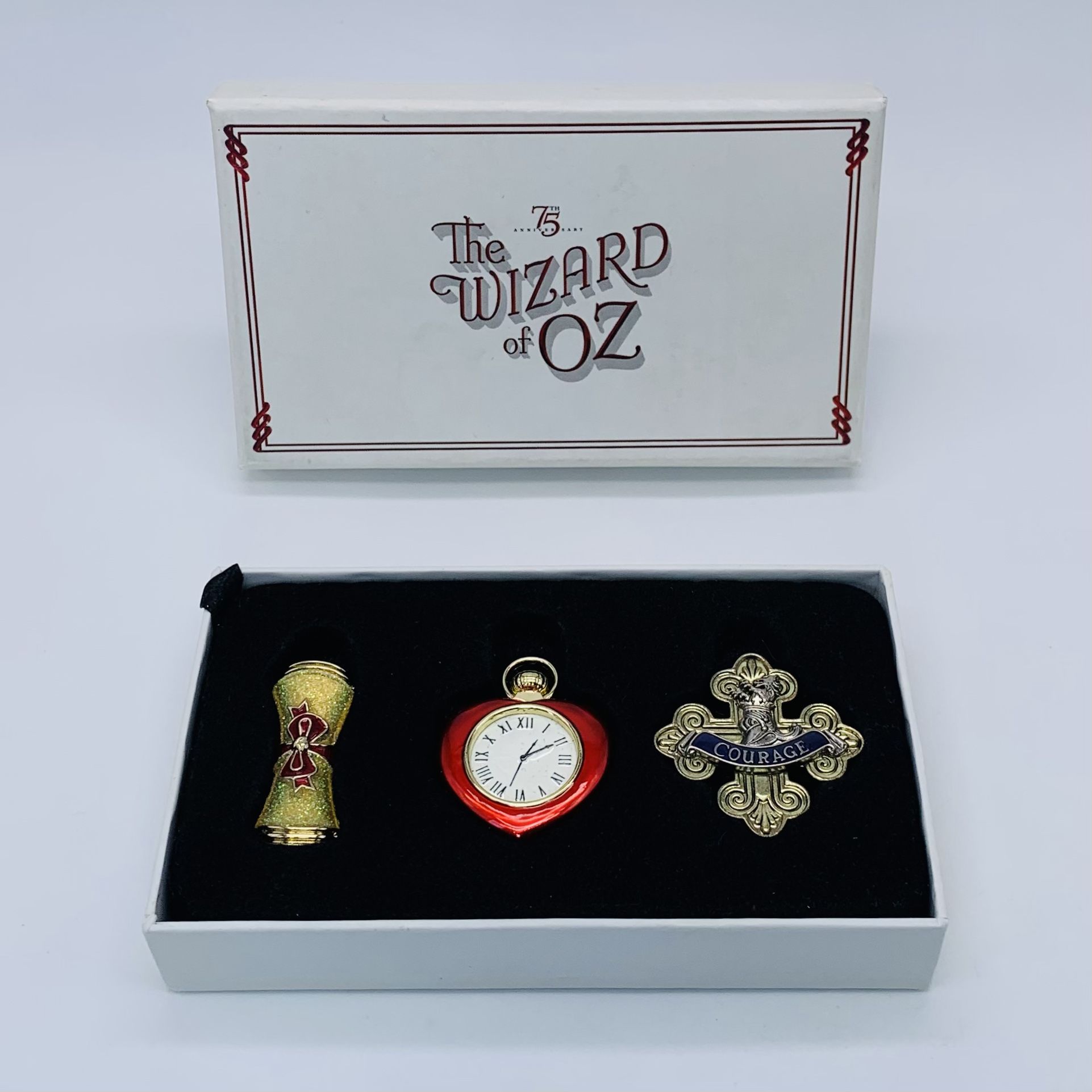 The Wizard of Oz 75th Anniversary 3 Pins Diploma Heart Courage Set WB USED