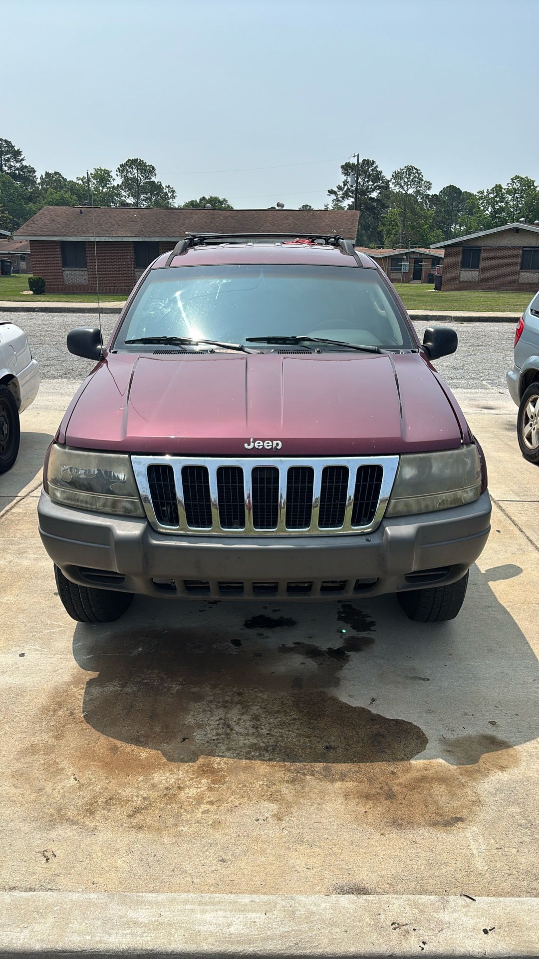 2002 Jeep Grand Cherokee – $1,500 OBO – LOTS of New Parts