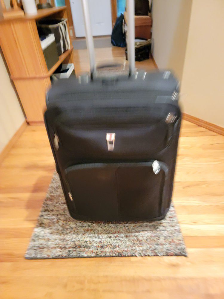 Delsey Roller Suitcase 