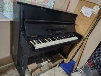 64 Keys Mini Piano Made In Japan 