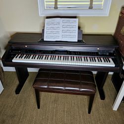 Suzuki Composer Ensemble HP-250ex Electric Piano with Bench