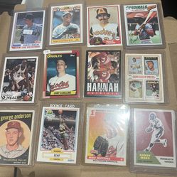 Lot of Baseball Basketball Football Sports Trading Collector Cards (600+ Cards)