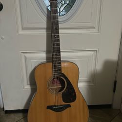 Yamaha FG700s Acoustic Guitar
