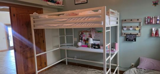 Full size loft bed with desk