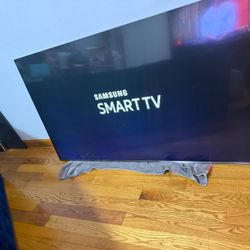 Smart Tv 65”