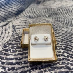 Gold nugget with diamonds 