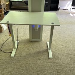 Electronic Sit/Stand Desk