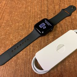 Apple Watch Series 8 41mm GPS + Cellular Black for Sale in San