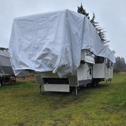 2004 Terry Quantum 5th Wheel