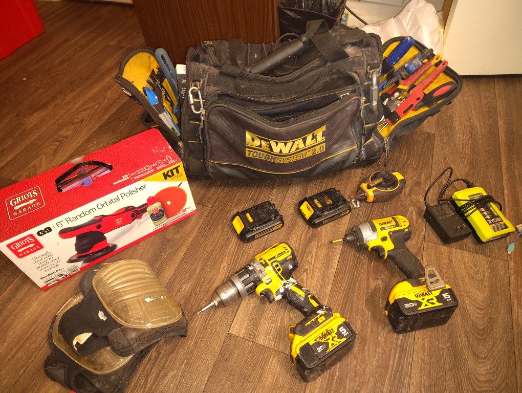 DeWalt 20v Drills With Bag