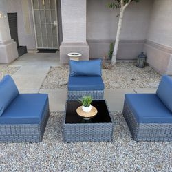 Outdoor Wicker Couch Set