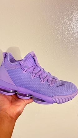 Lebron 16 Low Atomic Purple