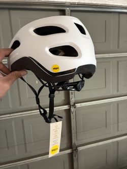 TREK HELMET
