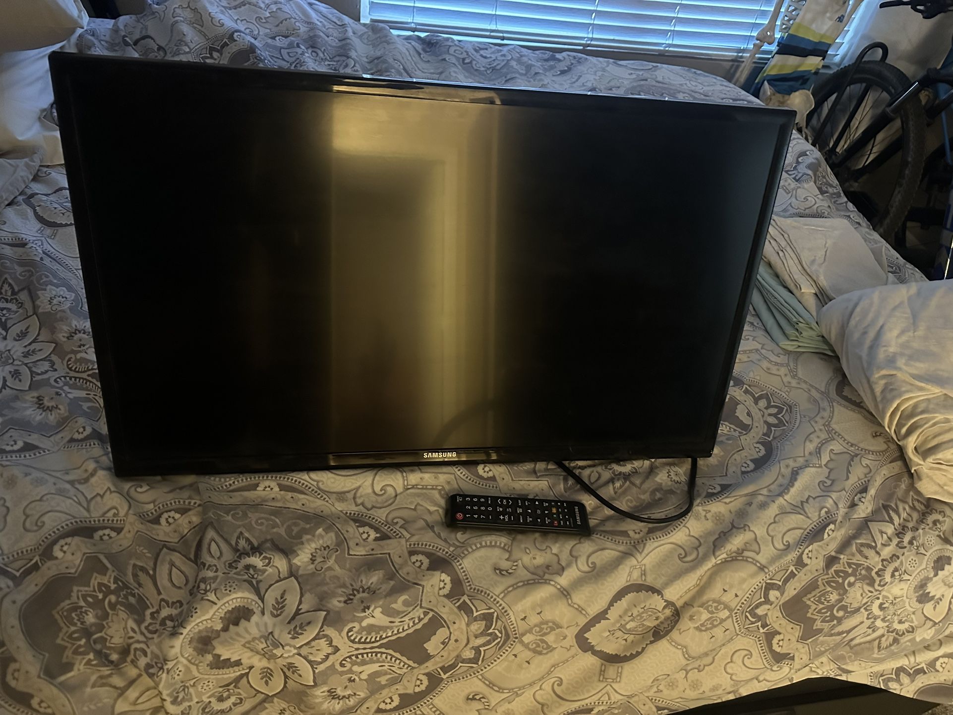 Samsung 32 Inch LED TV