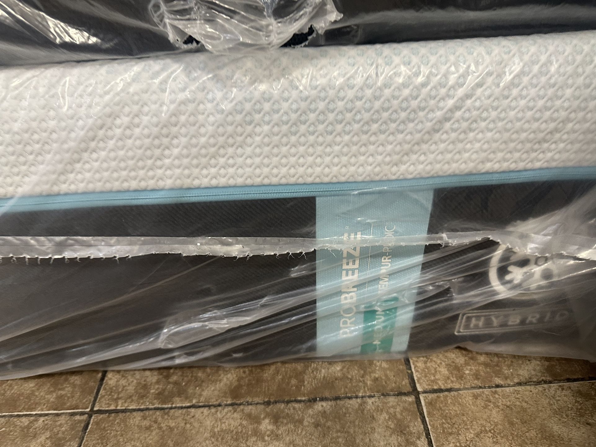 King Queen Size Tempurpedic ProAdapt, ProBreeze, LuxeBreeze Mattress Pro Breeze /Luxe Adapt /Pro Adapt /Adapt /cloud /Tempur pedic contour Supreme