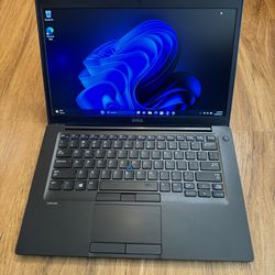 Dell Latitude E7480 core i5 6th gen 8GB RAM 256GB SSD Windows 11 Pro 14.1” Laptop with charger in Excellent Working condition!!!!  Specification: *Cor