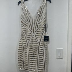 NEW Lulus Exclusive Stunning Gold & White Sequin BodyCon  Dress Size Medium NWT