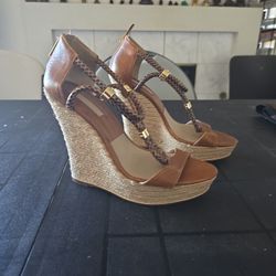 Michael Kors Wedge Camel Color With Gold