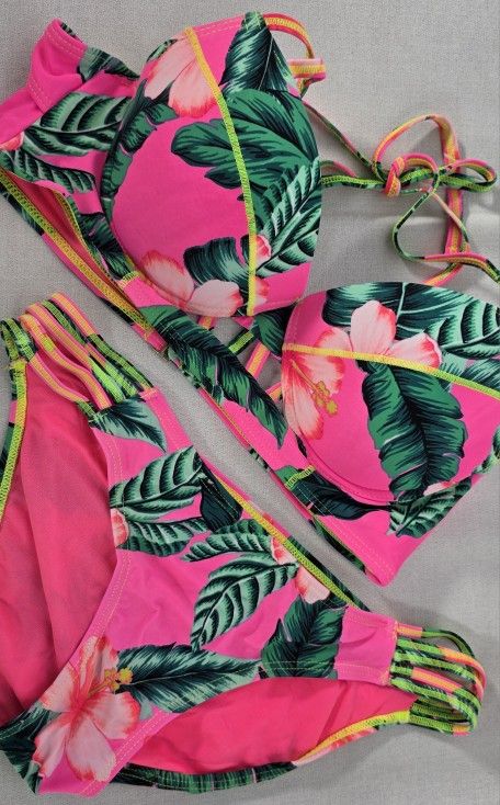 Two Piece Swimwear Woman's Floral Pink Bathing Suit Small. The item is a Floral Swimwear.