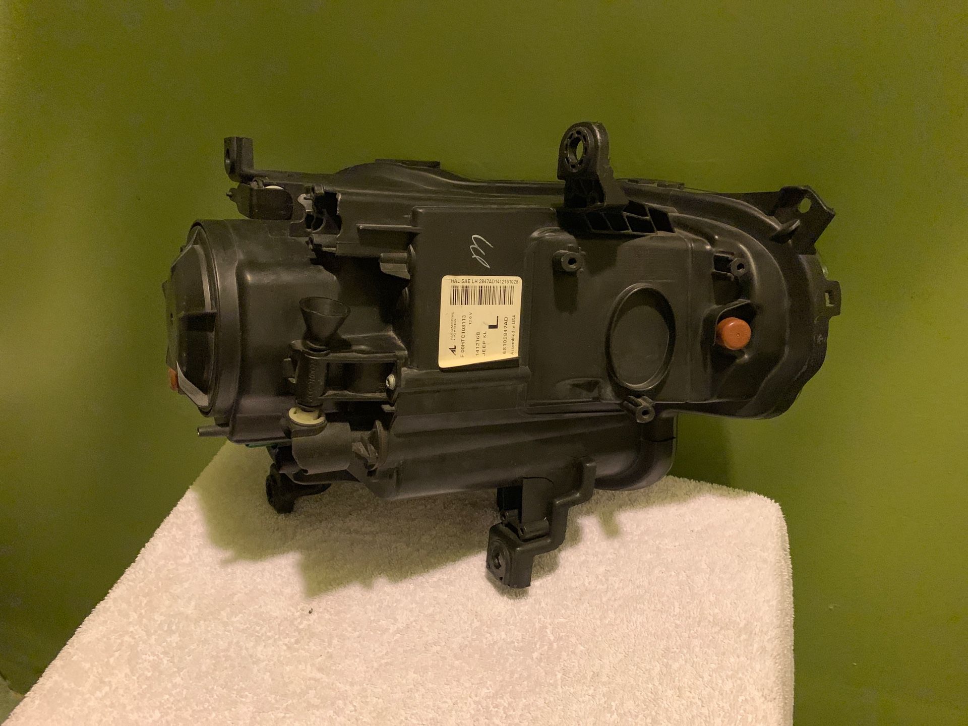 JEEP CHEROKEE HEADLIGHT LEFT DRIVER 2014 2015 HALOGEN OEM