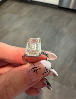 5ct Emerald cut Lab Diamond Sz 4 platinum band