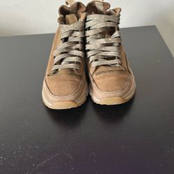 Women’s Clark Shoes