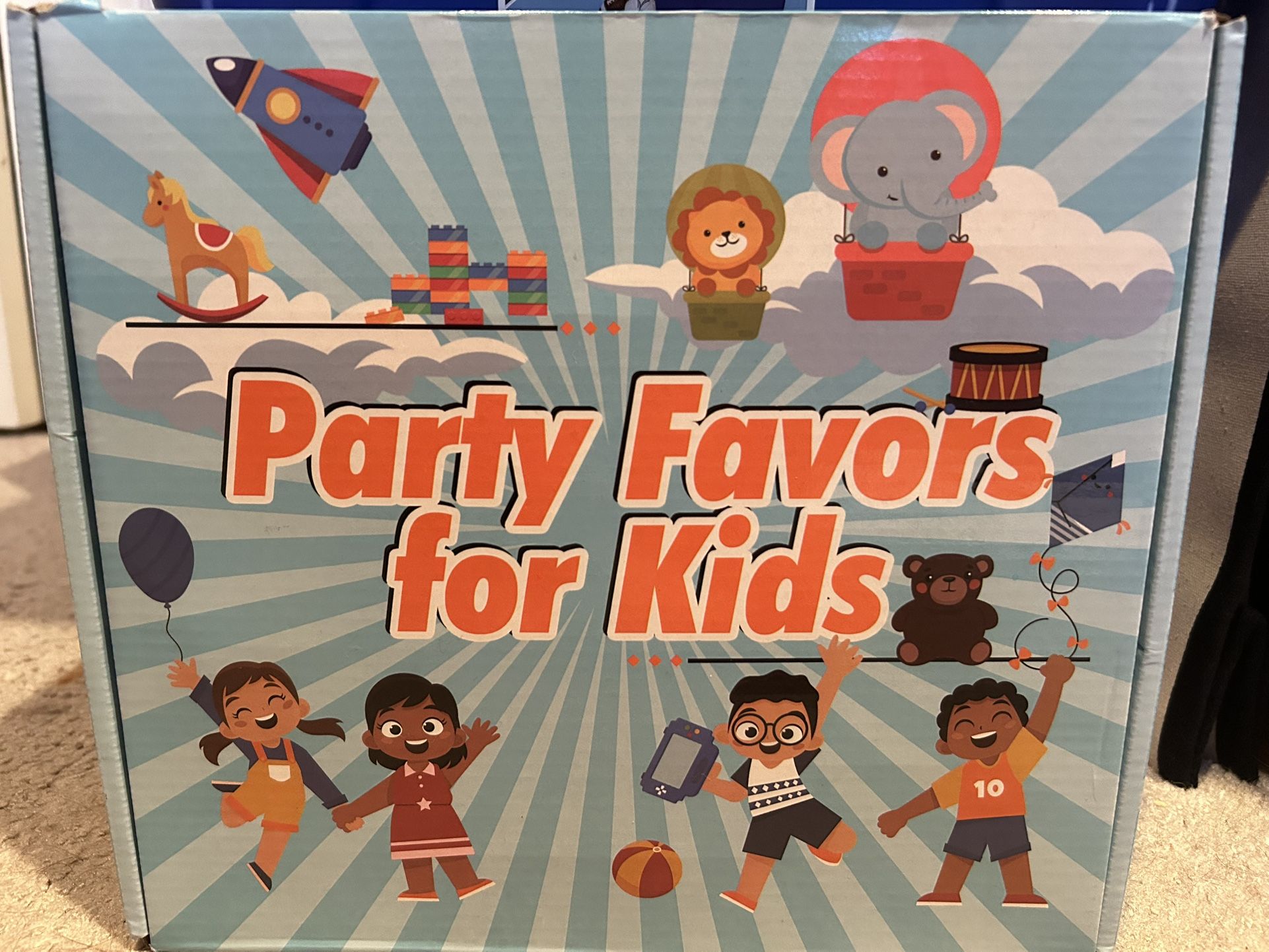 640 PCS Prize Treasure Box Toys for Classroom, Party Favors for Kids, Fidget Toys Bulk, Goodie Bags Stuffers for Kids, Birthday Gifts, Pinata Stuffers