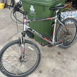 Trek 3500 Mountain Bike Good Condition 