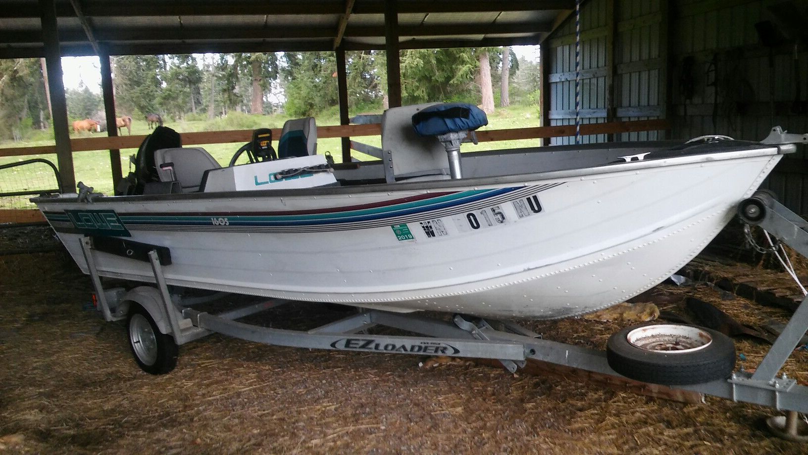 16' Lowe aluminum boat