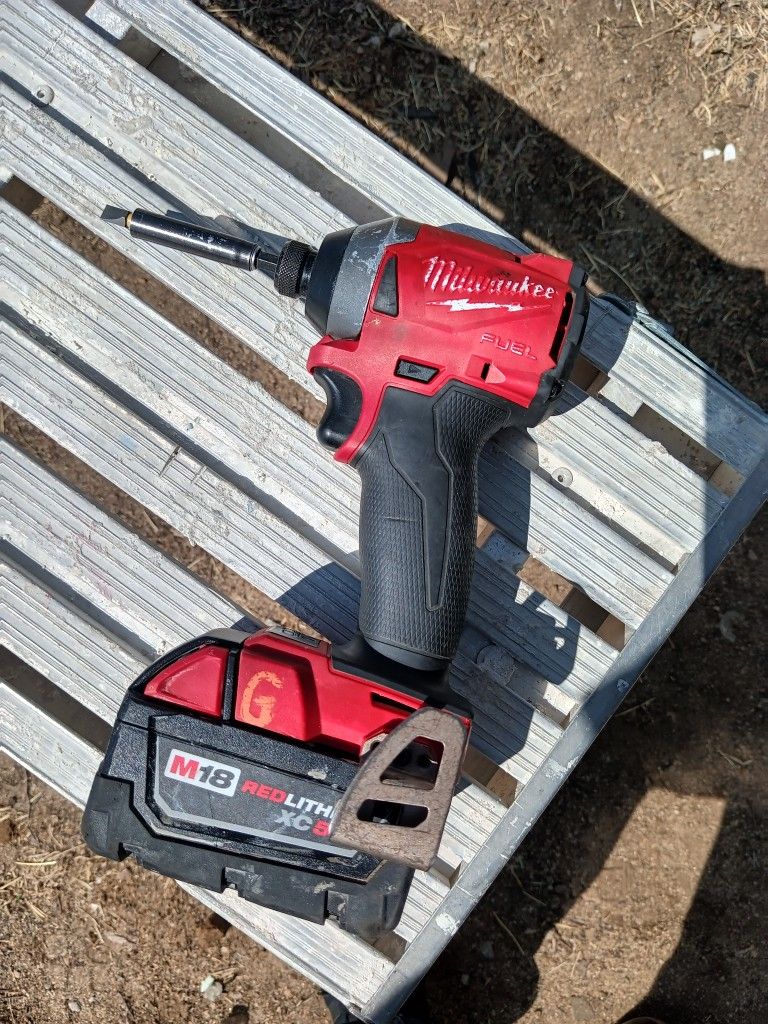 Milwaukee Brushless Impact Battery ND Charger!!!