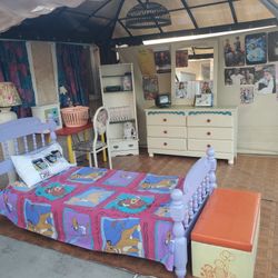 Vintage Furniture Twin Bed Dresser Lamp Display Cabinet Shelf  Bedroom Set