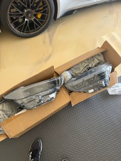 2024 Ford Mustang Darkhorse OEM headlights