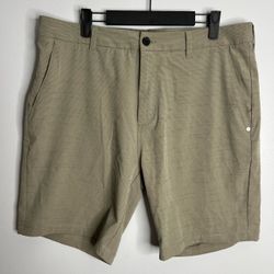 Vuori Aim Shorts Mens 34 Gravel Slub Stripe Golf V3130 NWOT