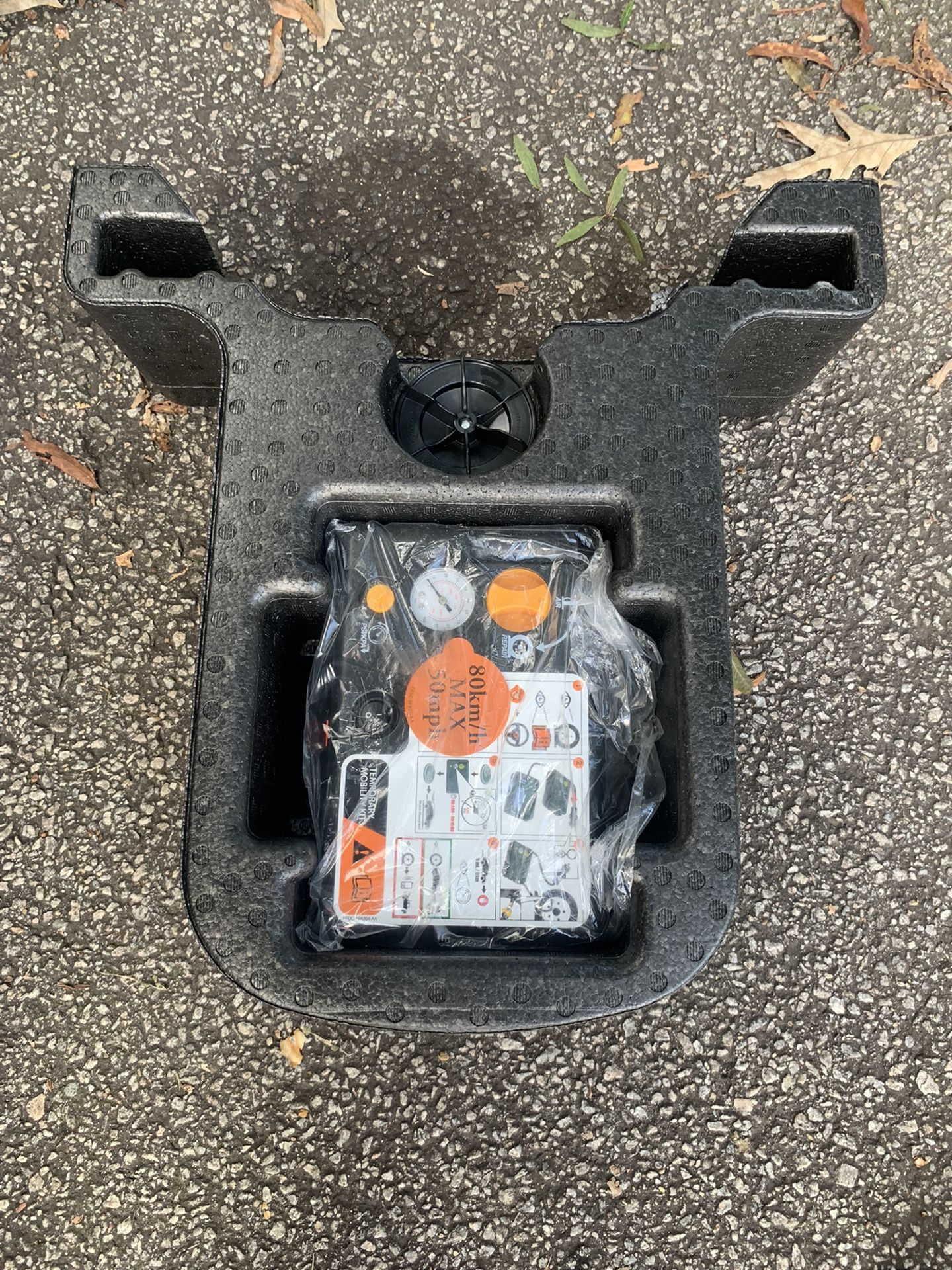 2015-2020 Ford Mustang Flat Tire Inflator Kit