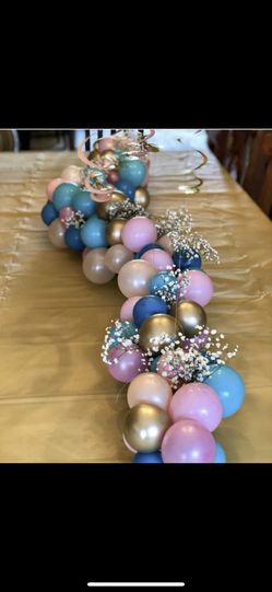 Balloon Garland Center Piece