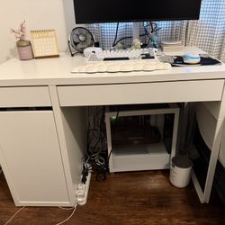 Micke IKEA Desk